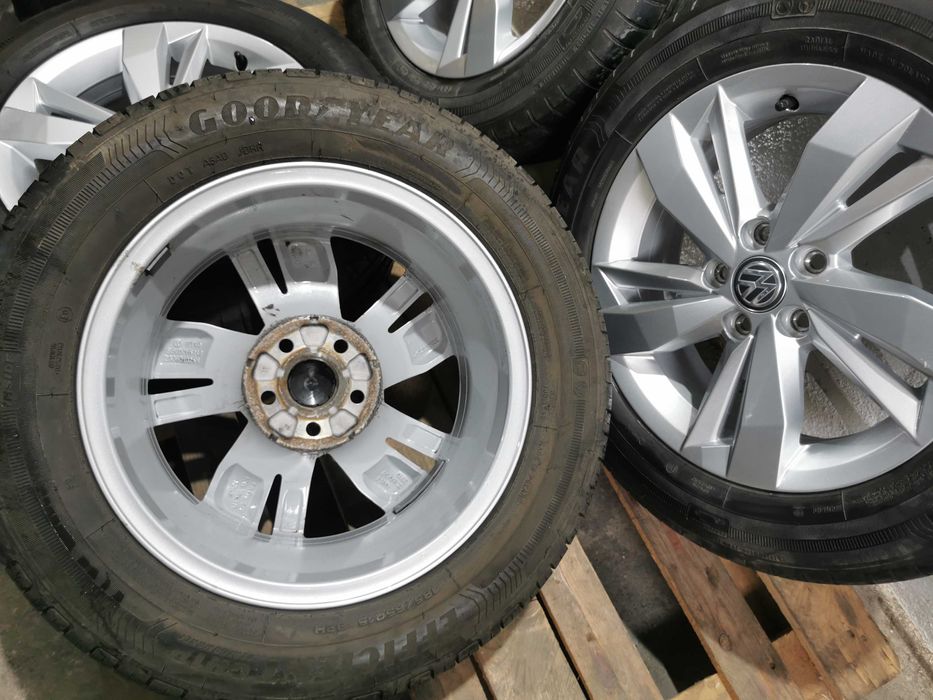 Jante Originale Vw Polo R 15 cu anvelope de vara
