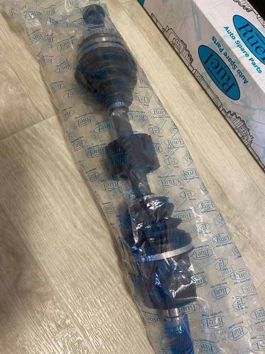 Продам новый привод передний левый VOLVO.