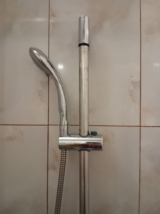 Стояща батерия за мивка