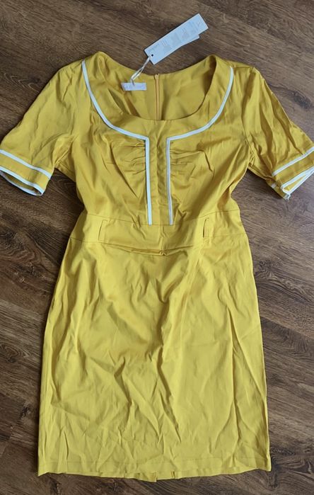 Rochie nouă cu etichetă