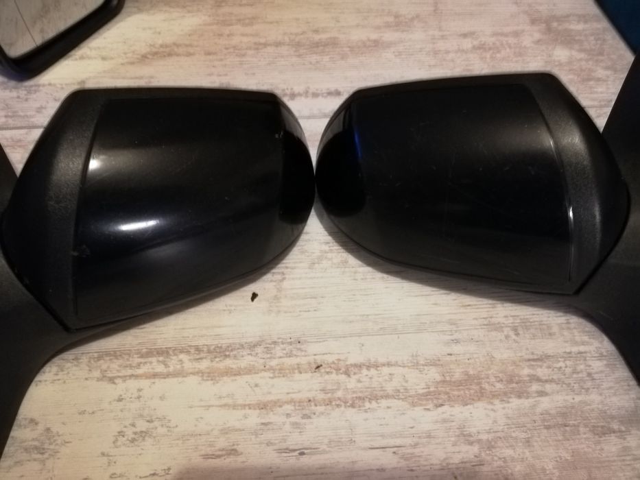 Oglinzi, stopuri Ford