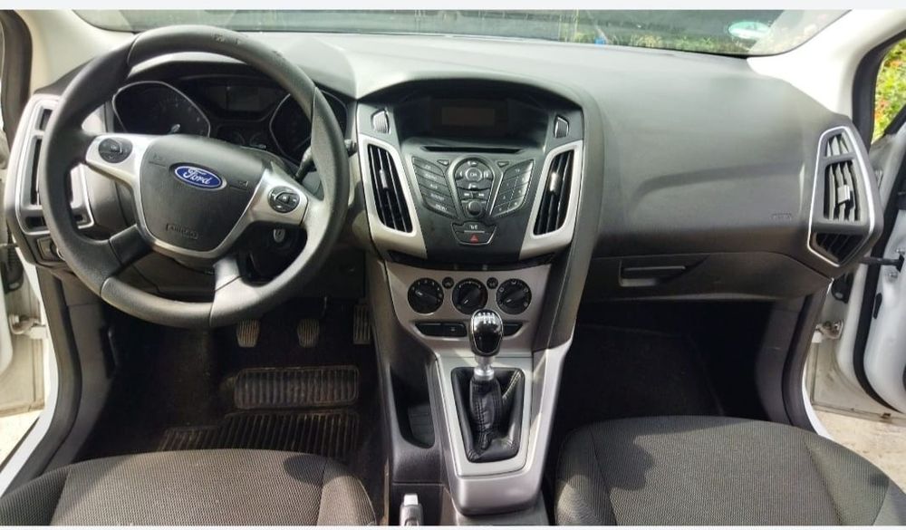 Vând Ford Focus MK3