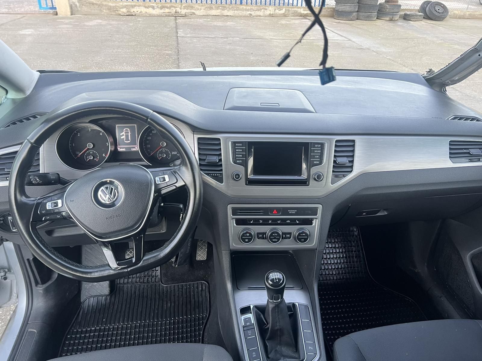 Vw Sportsvan 1.6 TDI 110кс.евро 6 2016г.