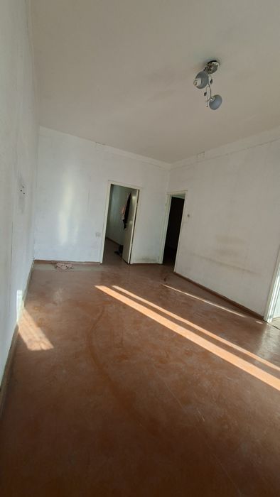 Своя ! Продам 3 комнаты  3/2/4 Ю.Абад