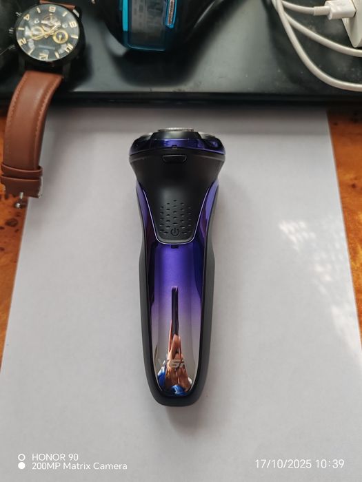 Aparat de ras si tuns