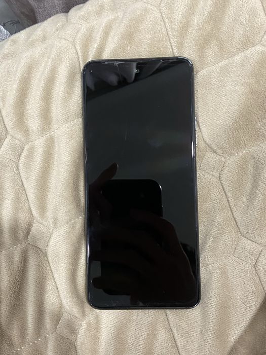 Продам телефон Tecno camon 17p