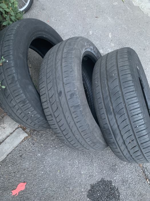 Vand 3 anvelope Pirelli runflat