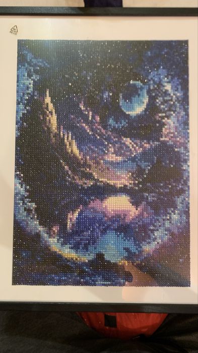 Лунен пейзаж в рамка