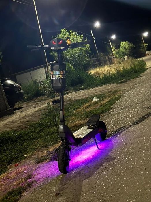 Vând urgent!!Trotineta kukirin g2
