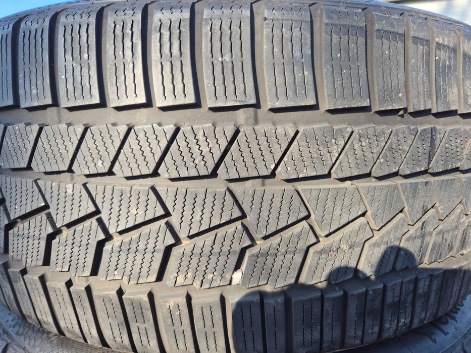 2 Anvelope de IARNA - 255/35/21 - Continental - APP NOI DOT 2023 !