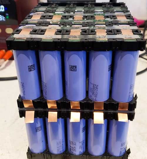 Servicii reparații și mentenanță baterii scule electrice