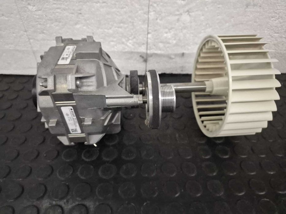 Motor uscator haine Beko 5 pini 352204010 cod / R2