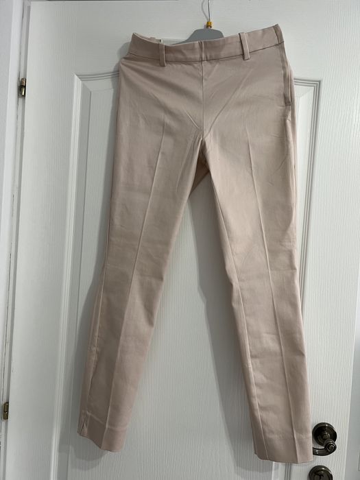 Pantaloni noi roz pudră H&M