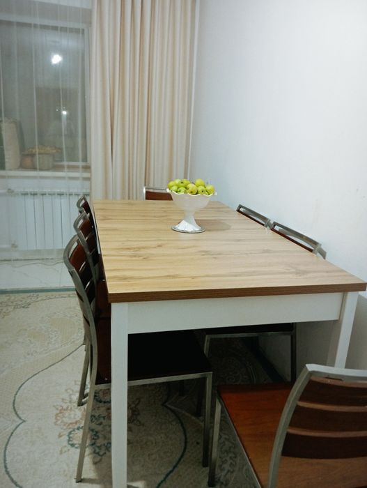 Продам  стол обеденный