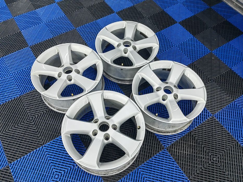 Jante Aliaj R16 VAG / 5x112