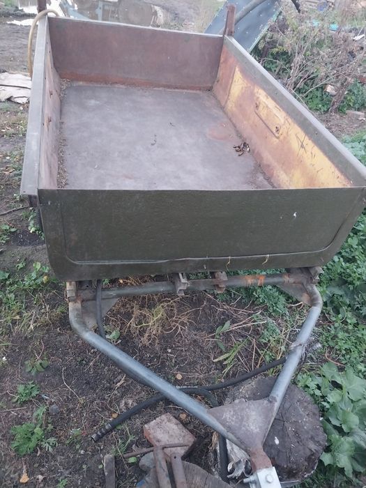 Продам прицеп крепкий.