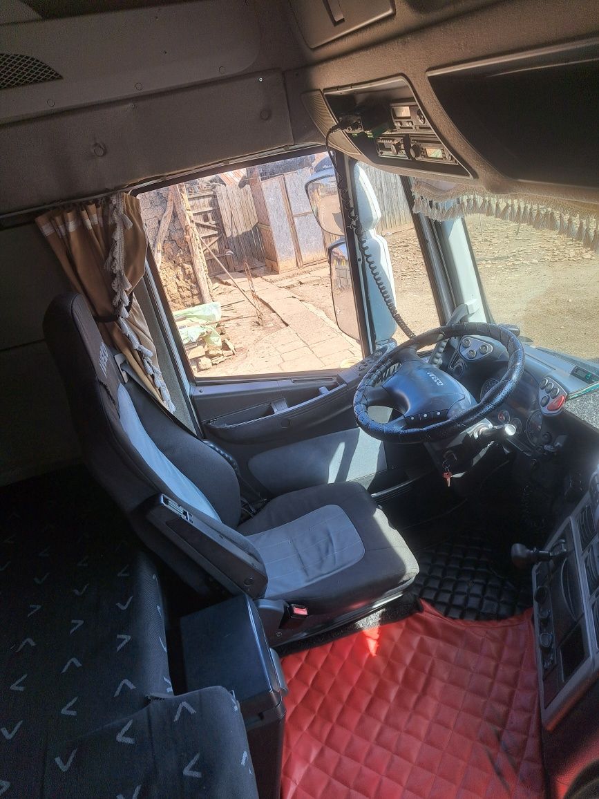 Vând iveco stralis mega