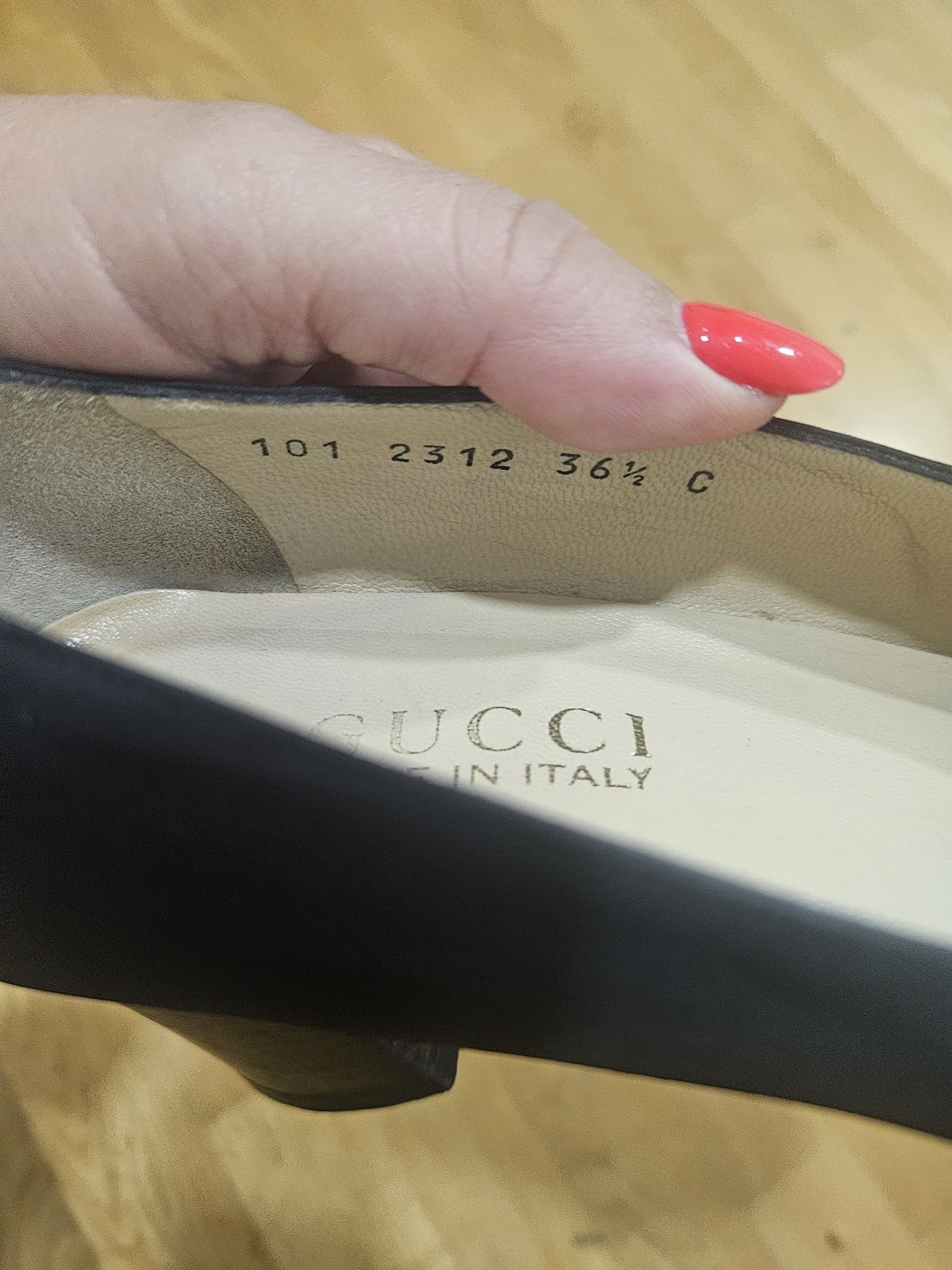 Pantofi Gucci autentici