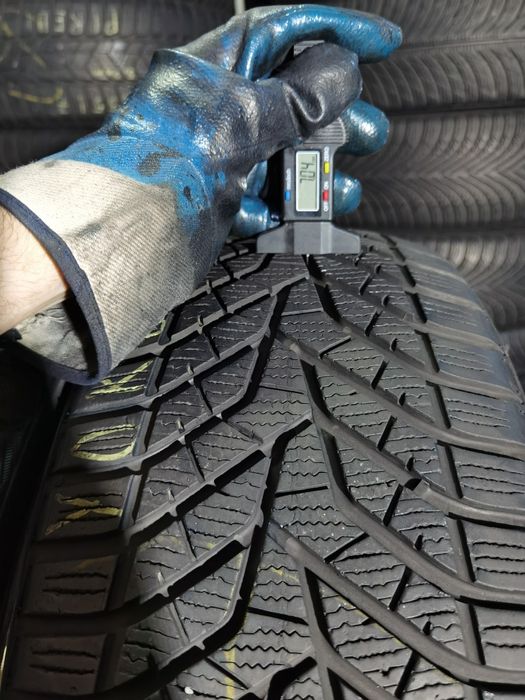 225/55R17 101V Yokohama 7mm