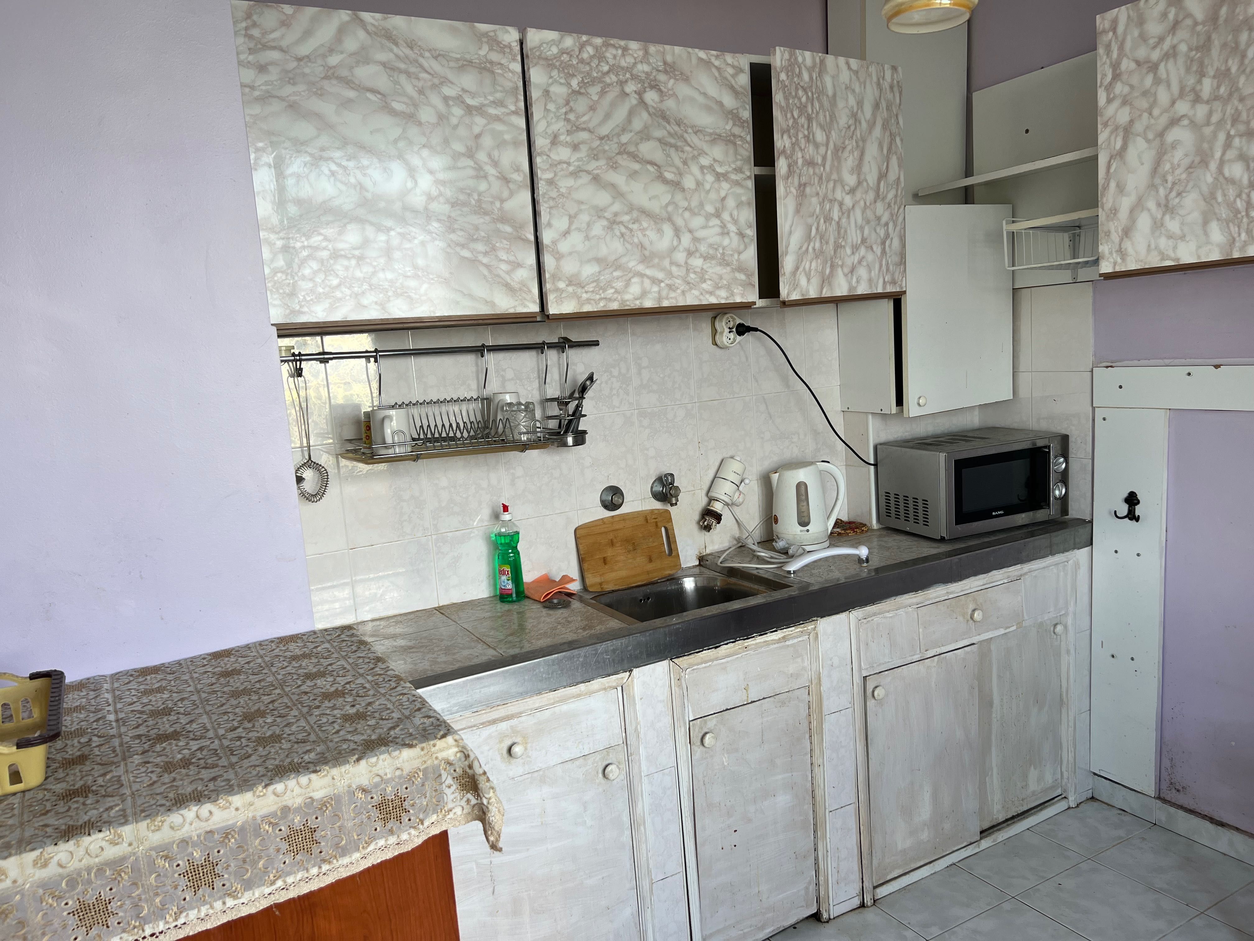 Продаваме апартамент без брокер - Шумен добруджанския 96кв. чиста площ