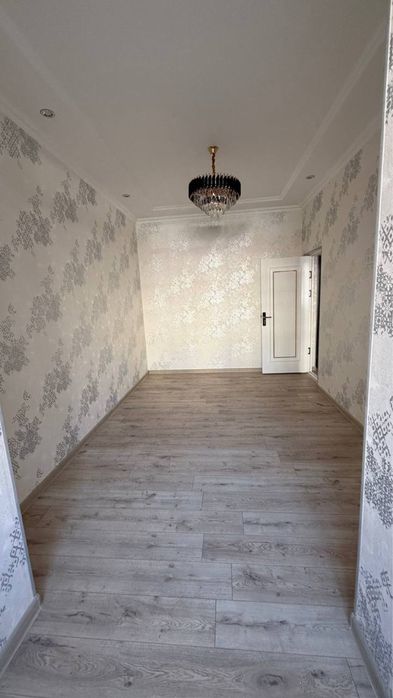 Продаю квартиру в Яшнабадском районе Иззат навострой 1 комнатная 32м2