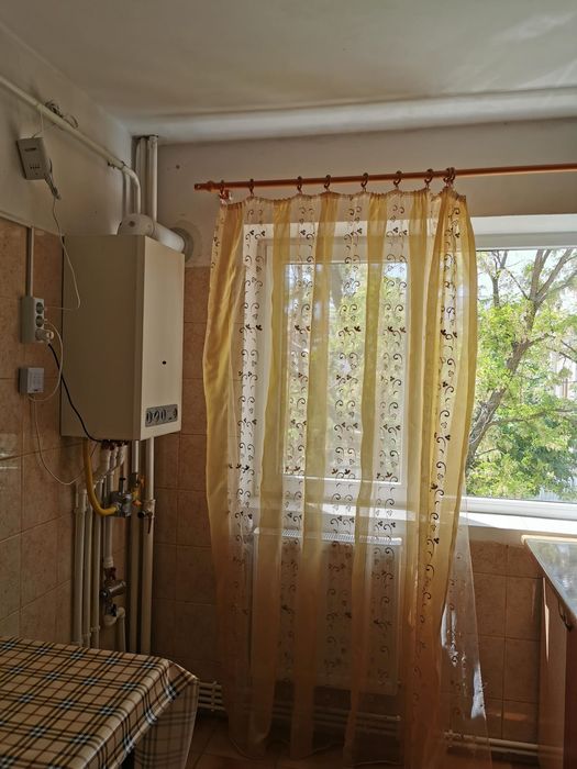 Proprietar Închiriez apartament.