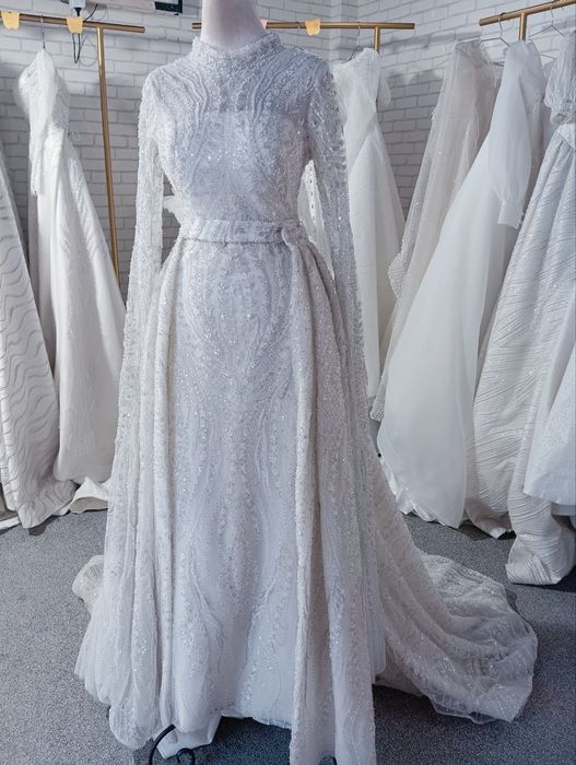 Свадебные платье продается 150$