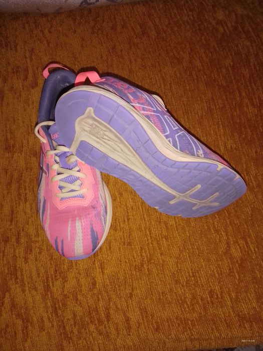 adidasi frumosi si comozi