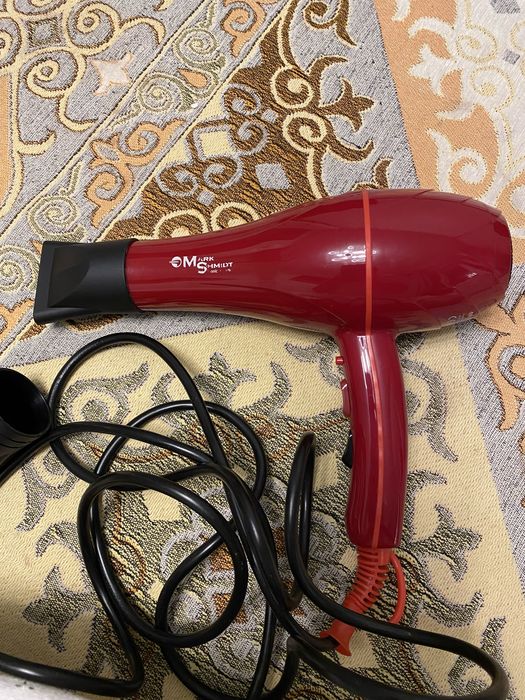 Пррдам фен в отличном состоянии