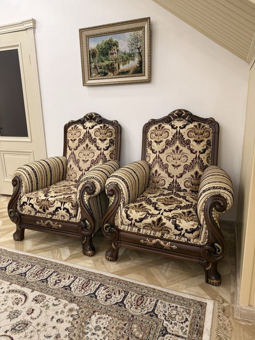 Диван с креслами