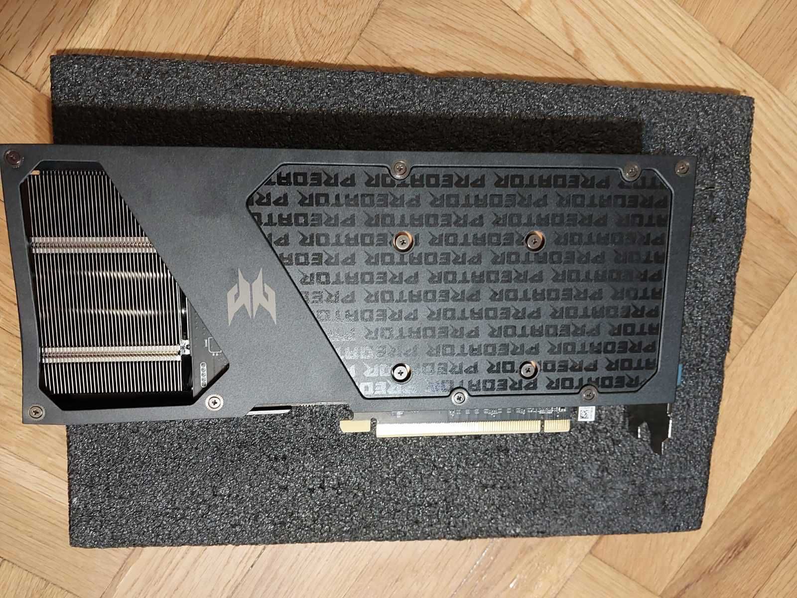 RX 7600 8GB - Saphire Pulse, Acer predator BiFrost