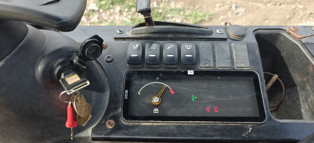 Мини багер JCB 16 C1