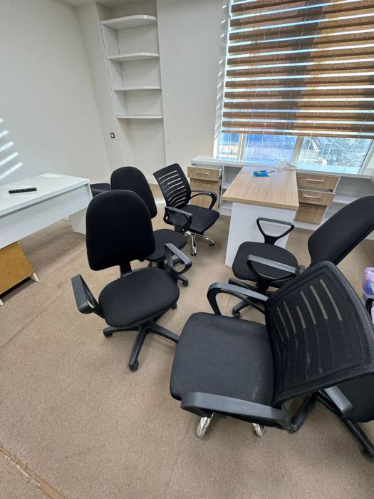 кресла для офиса 7 штук