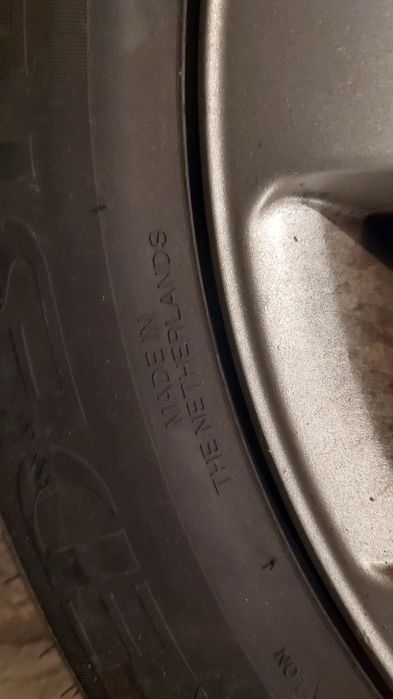 Jante aliaj R 15 + Anvelope de vara rulate 2000 km