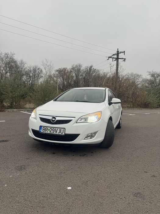 Vand Opel Astra J 1,7 CDTi Break