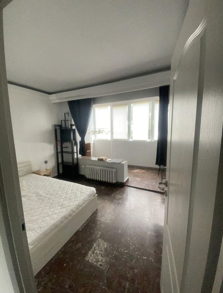 Дава се под наем Четиристаен апартамент в София, Изток - 122 кв.м за 900 € - Снимка #3