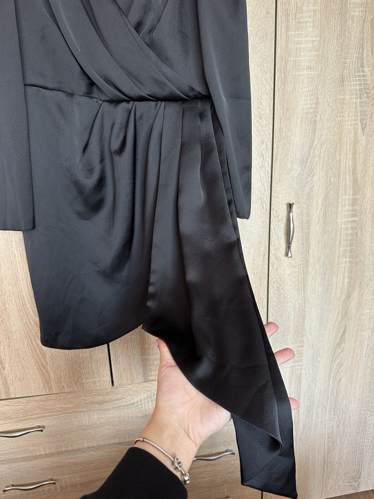 Черна рокля River Island