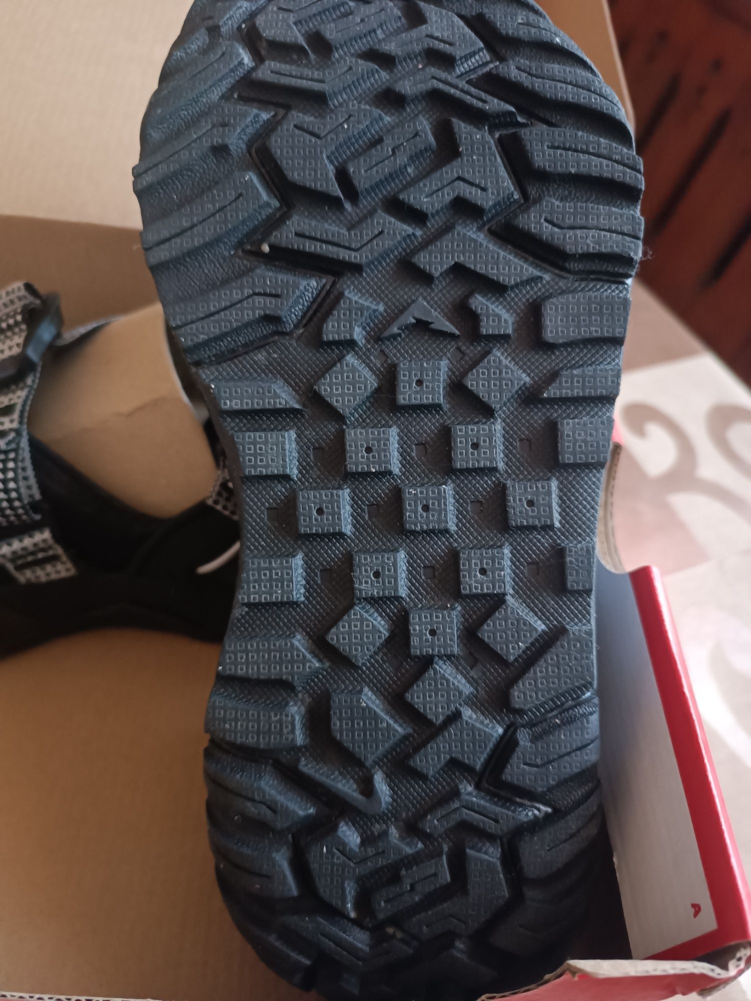 Nike сандали оригинални 38,5 номер.
