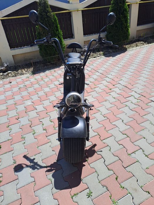 Vând scuter electric