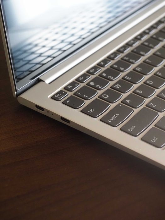 Lenovo Yoga Slim 7 - ultrabook