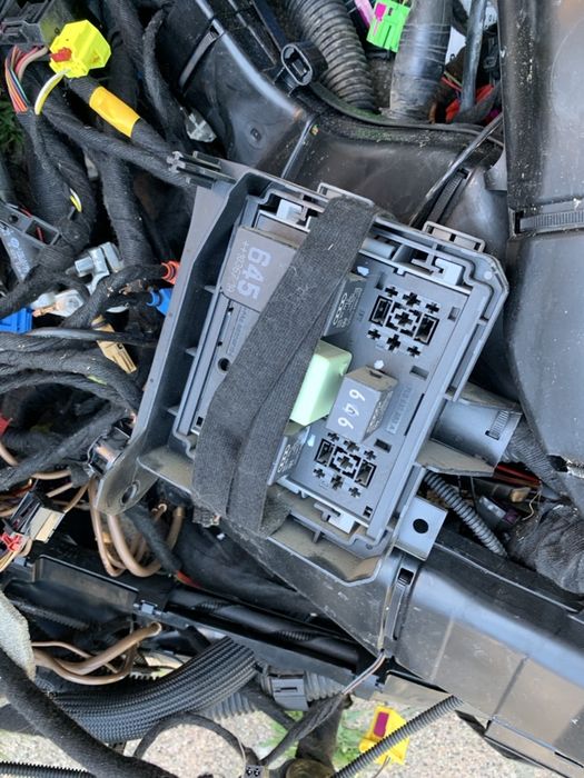 Instalatie caroserie touareg 7p