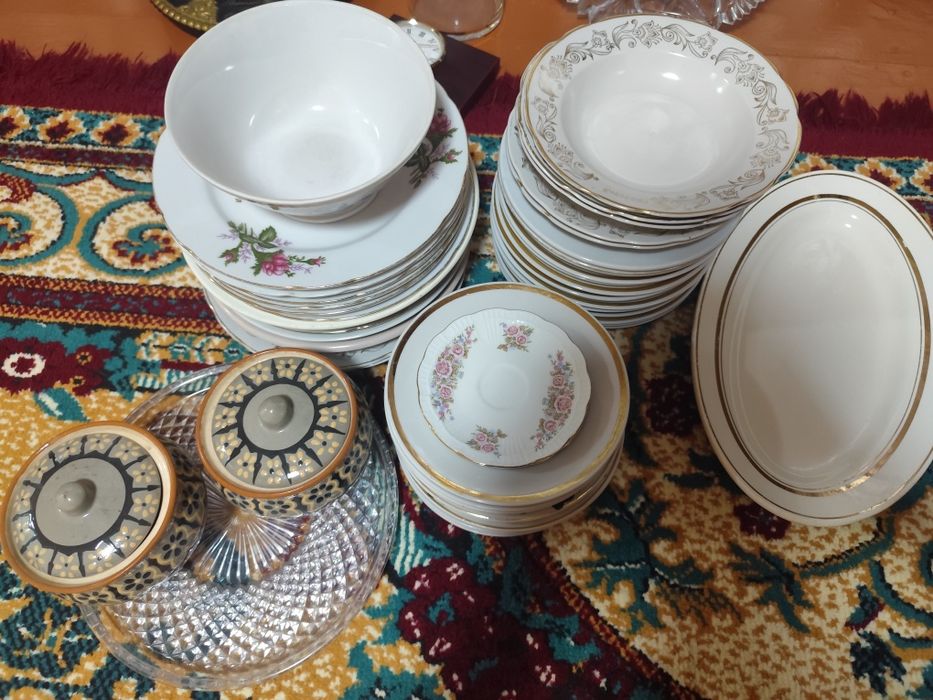 Тарелки столовые