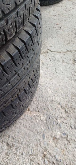 Зимни гуми за бус  16-ки  4 броя 225/75/16С MICHELIN
