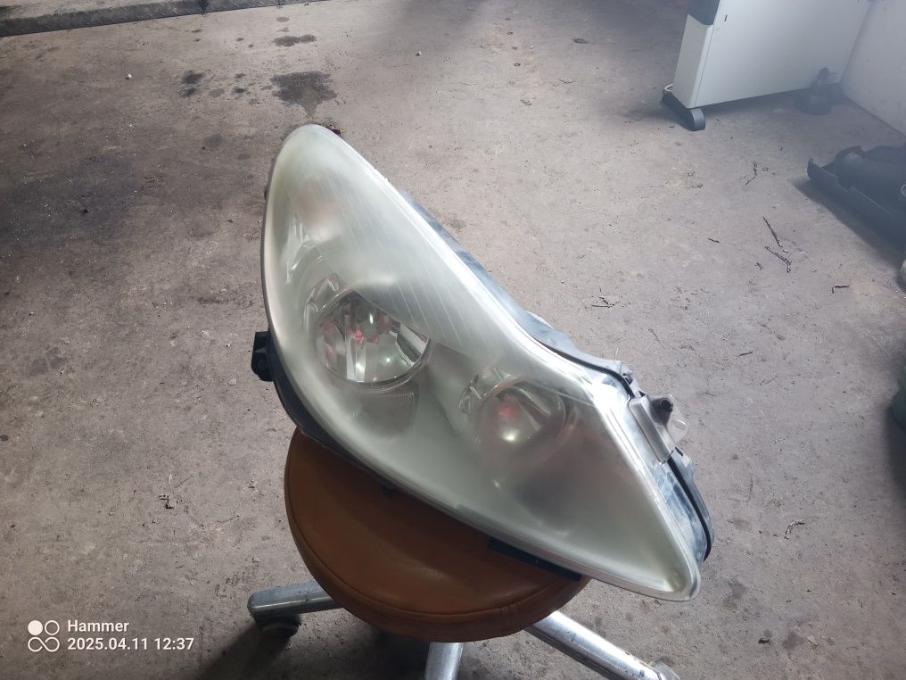 Десен фар за opel corsa d