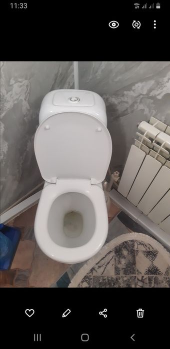 Ванная и унитаз продаются раковина с мебелью