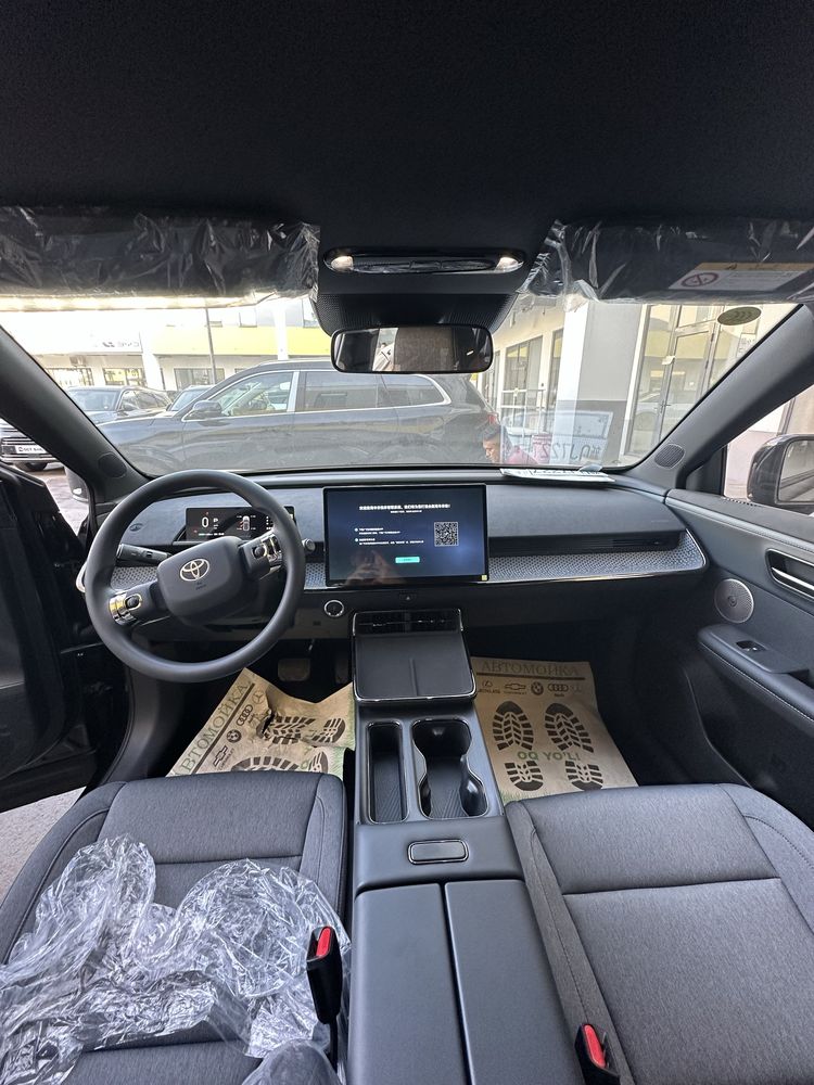 Toyota bZ3X 3 pozitsiya