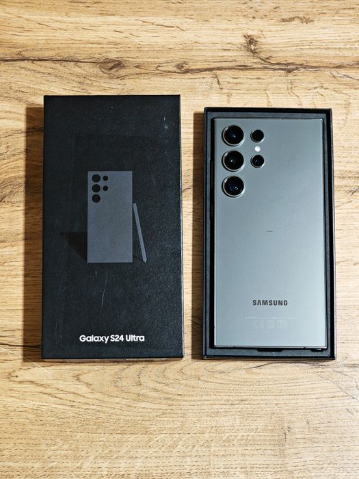 Samsung S24 Ultra 512 gb Ram 12 5G полный комплект
