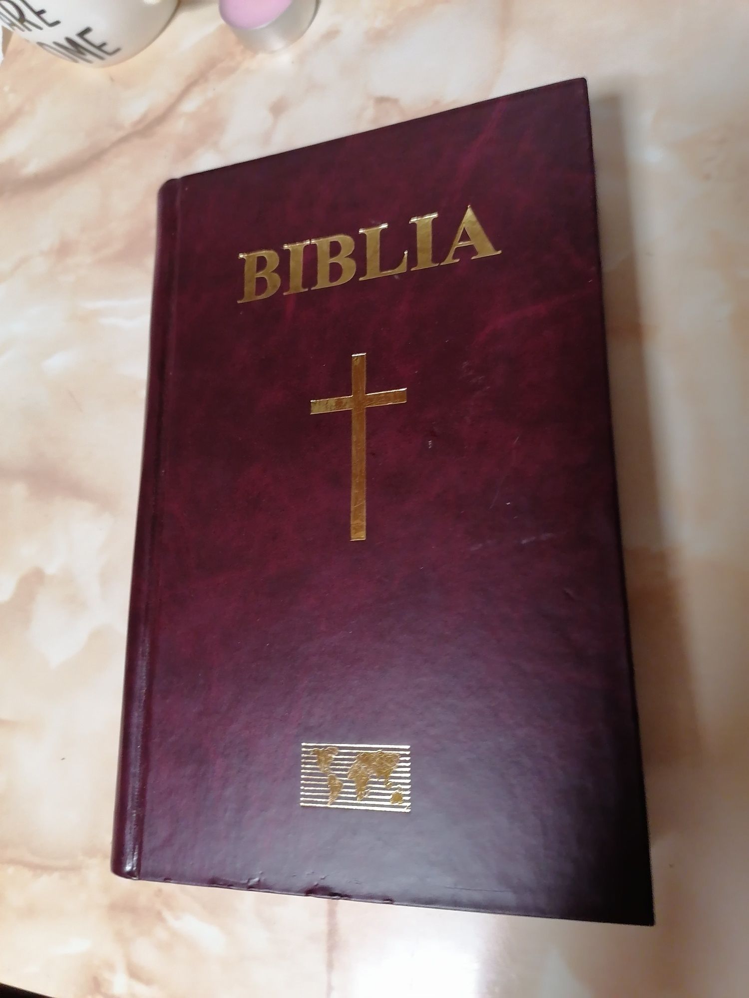 Biblia, carte editata în Anglia, an 1938.