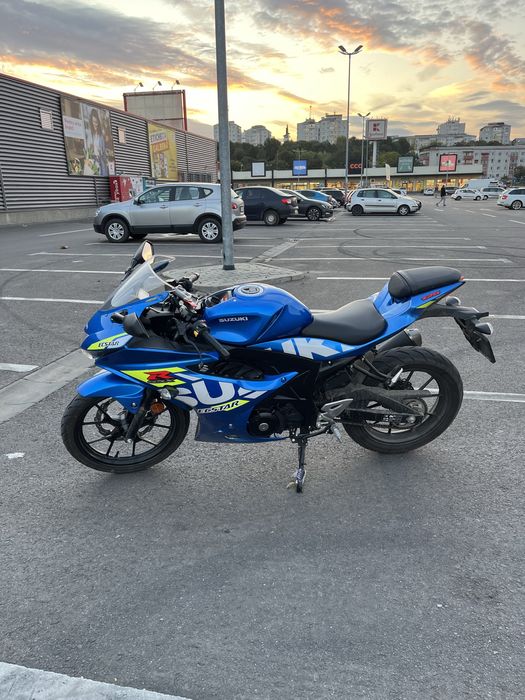 Motocicleta Suzuki gsxr 125