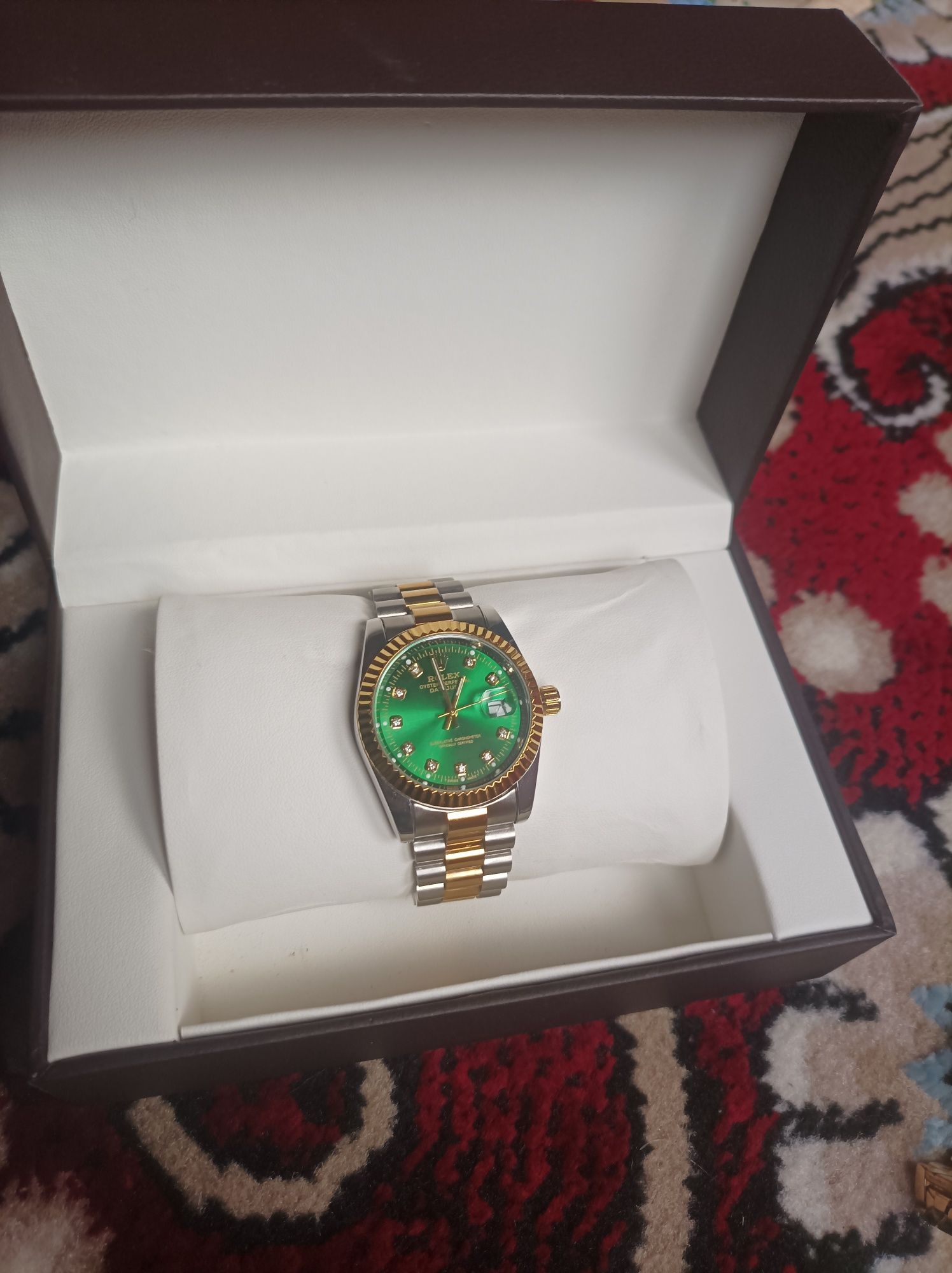 Soat Rolexs jenski 400 min torg.
